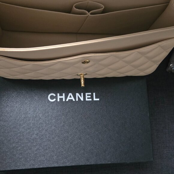 Chanel classic handbag - Picture 8 of 16